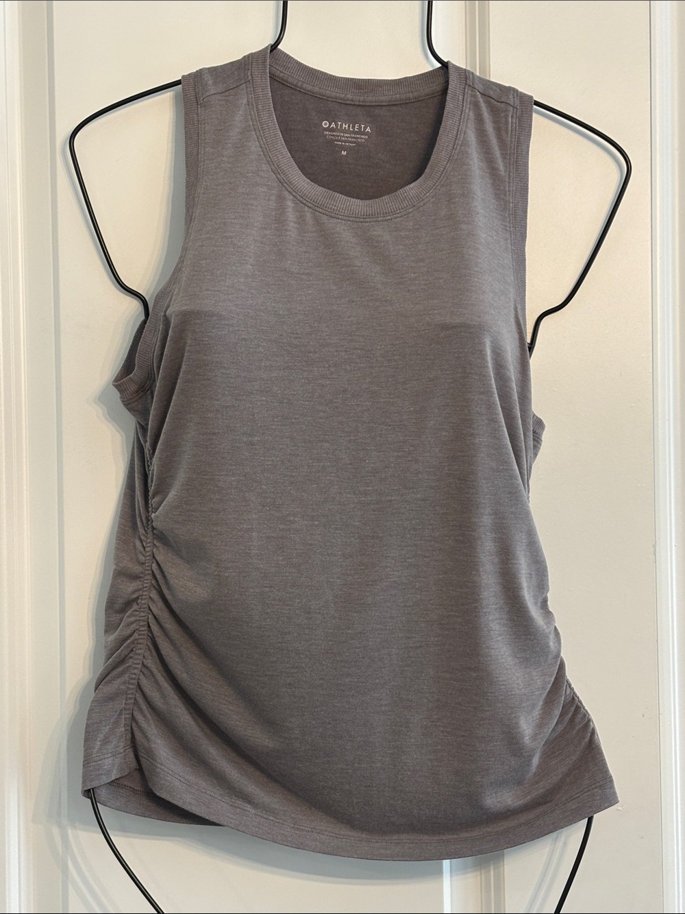 Athleta Dusky Gray Women’s Sleeveless Ruched Racerback Tank Top. Medium